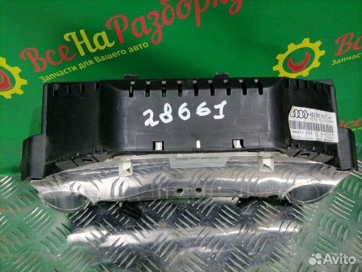 Щиток панель приборов Audi A8 седан