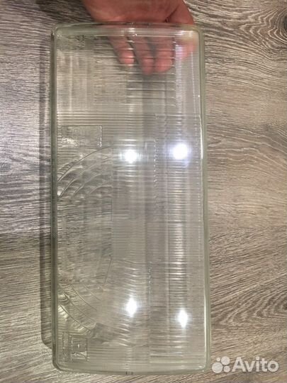 Стекло на фару ваз 2107