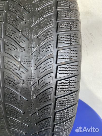 Goodyear UltraGrip Performance Gen-1 235/55 R17 103V