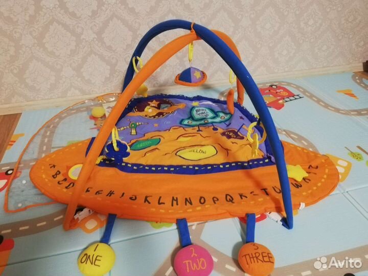 Развивающий коврик