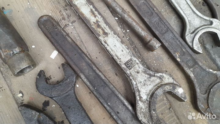 Ключи на трактор