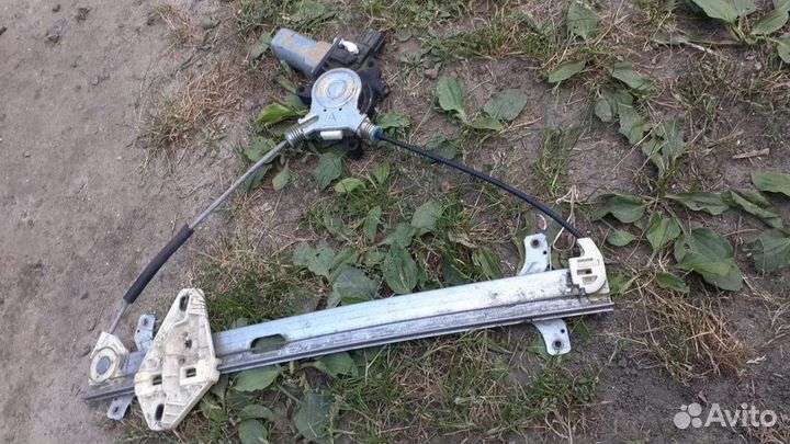 Honda accord 7 стеклоподъёмник передний правый