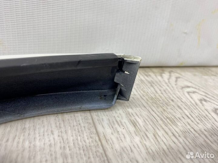 Накладка (планка) под фару правую BMW 3-Series (E4