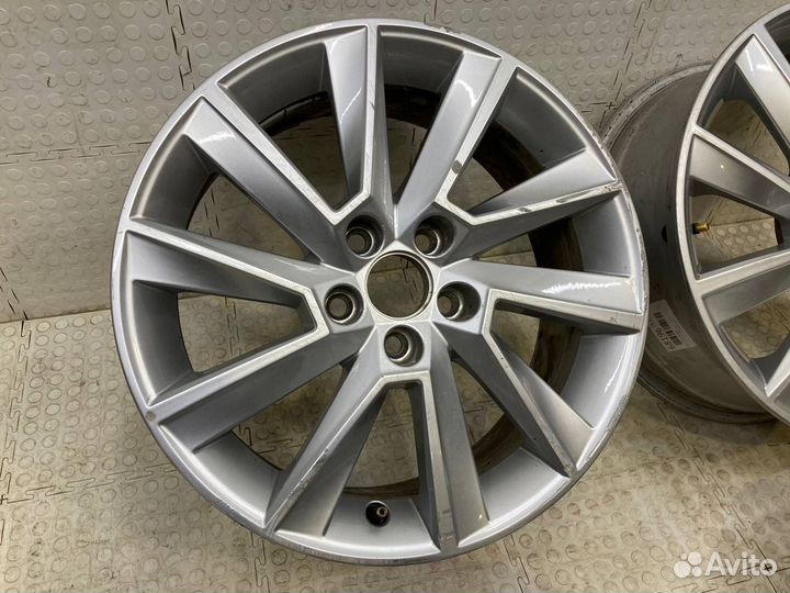 Комплект литых дисков R16 Skoda Rapid