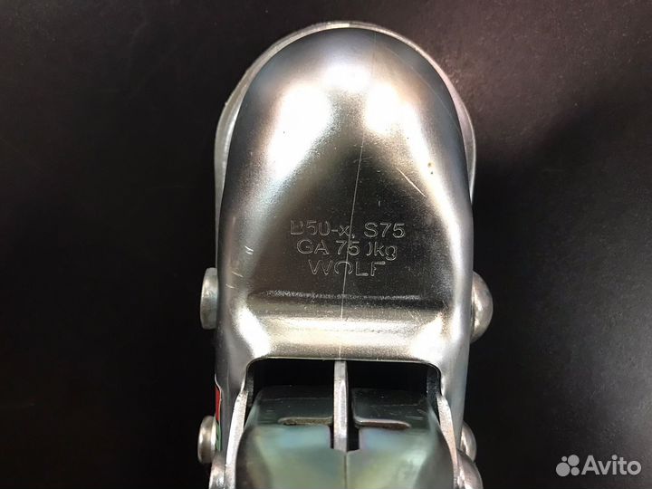 Замковое устройство