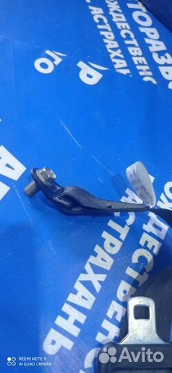 Задний левый ремень безопасности Subaru Forester