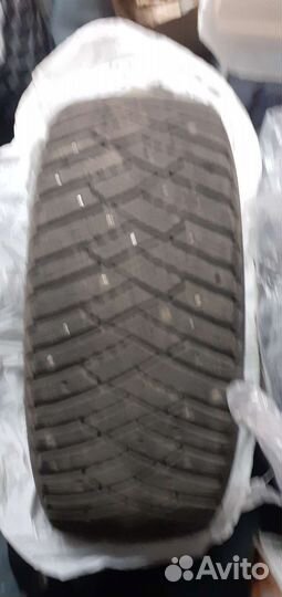 Goodyear Ultragrip Ice Arctic 205/55 R16