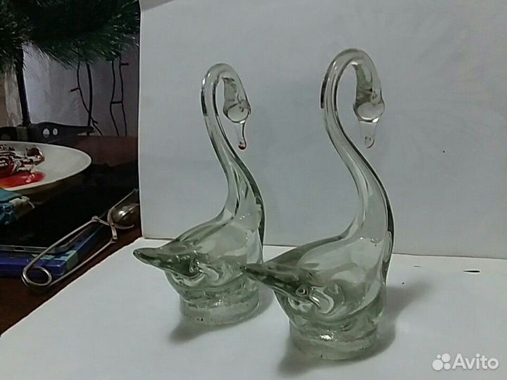 Лебеди. Статуэтка