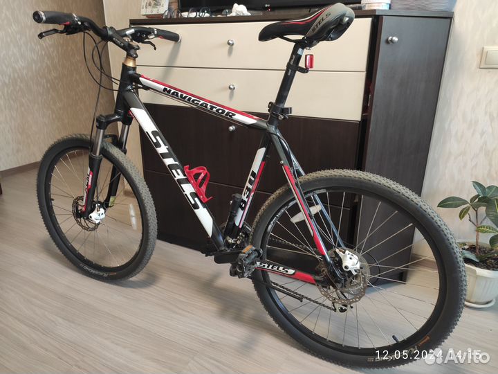 Продам горный велосипед Stels Navigator 830 Disc