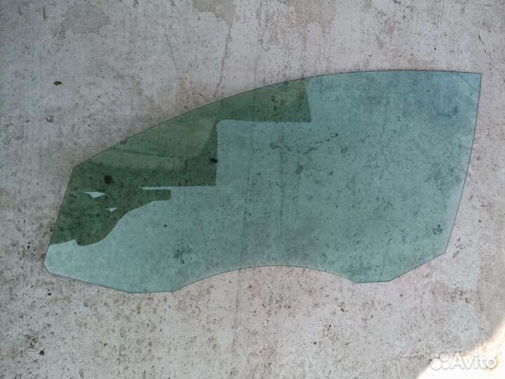 Стекло водительское Фольксваген Пассат В7