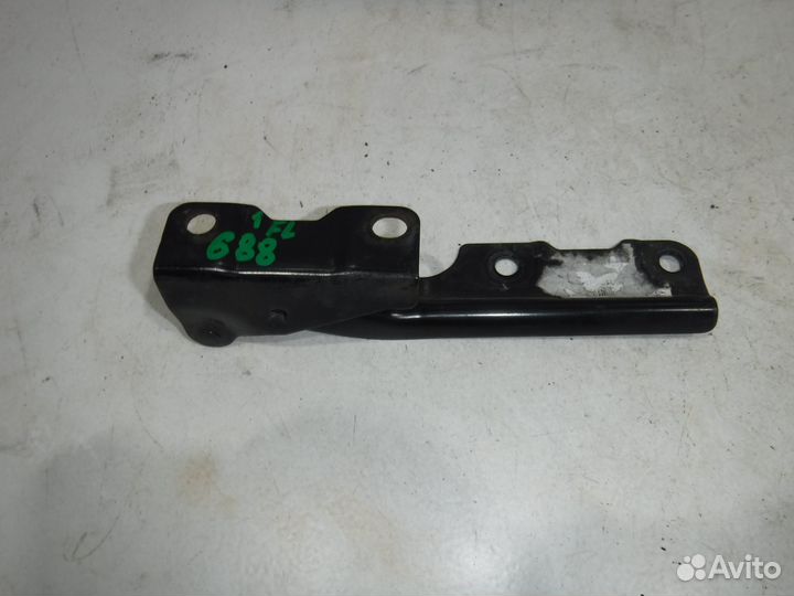 Петля капота левая Lancer 9