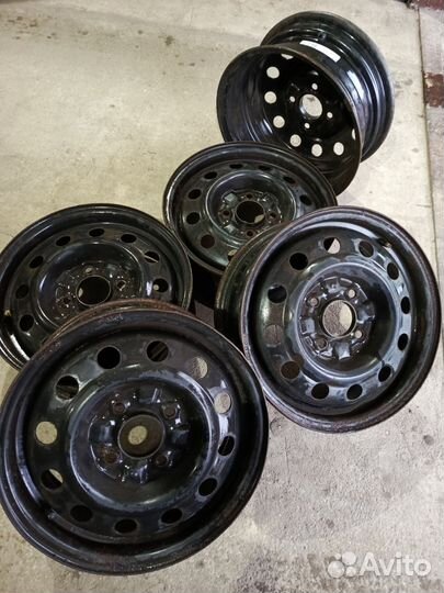 Штампованные диски r15