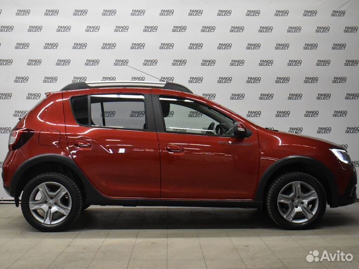 Renault Sandero Stepway 1.6 AT, 2021, 59 328 км