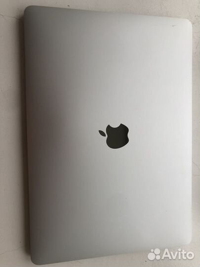 Apple MacBook Pro 13 2017 8 gb 128 gb
