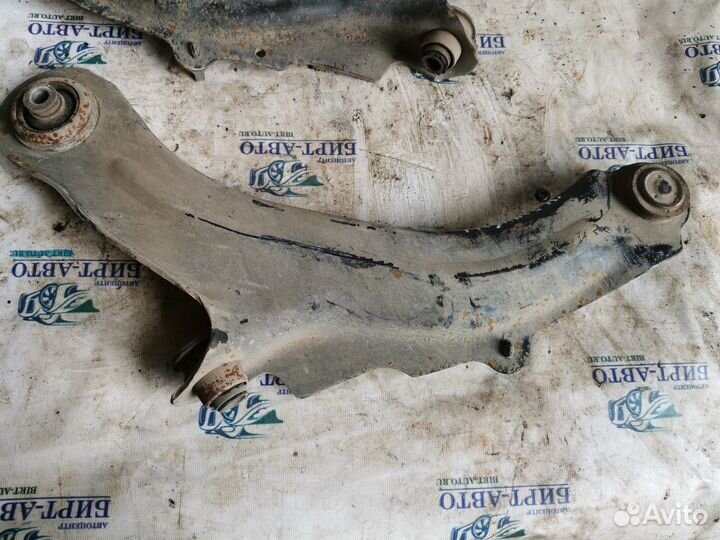 Рычаг передний Renault Megane II рестайлинг (2006—