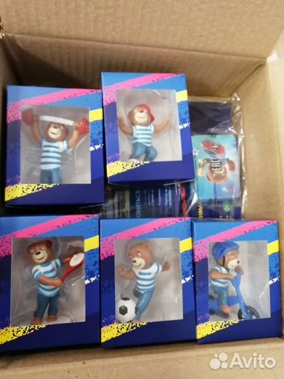 Новые фигурки мишка Барни спорт