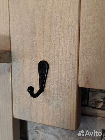 Ключница из дерева