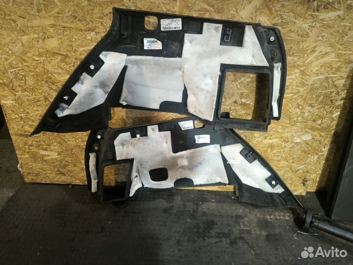 Обшивка багажника левая Mercedes W166 ML GLE