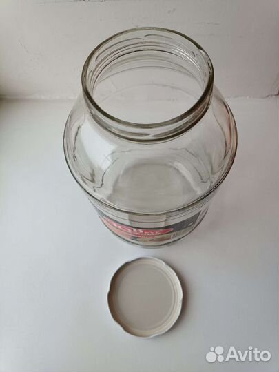Банки с крышками 3л 4шт не использовались и 0.7л