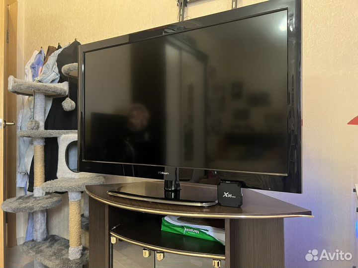 Телевизор Rolsen с приставкой x96 mini