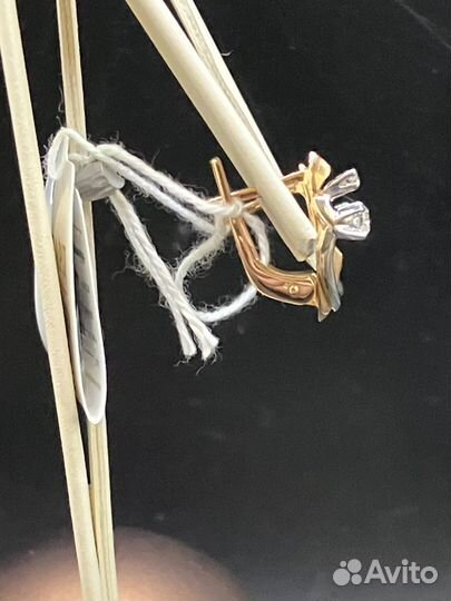 Золотые серьги с бриллиантами