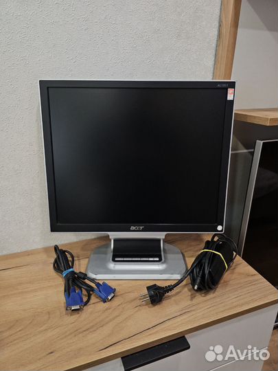 Монитор Acer 19 дюймов + кабели