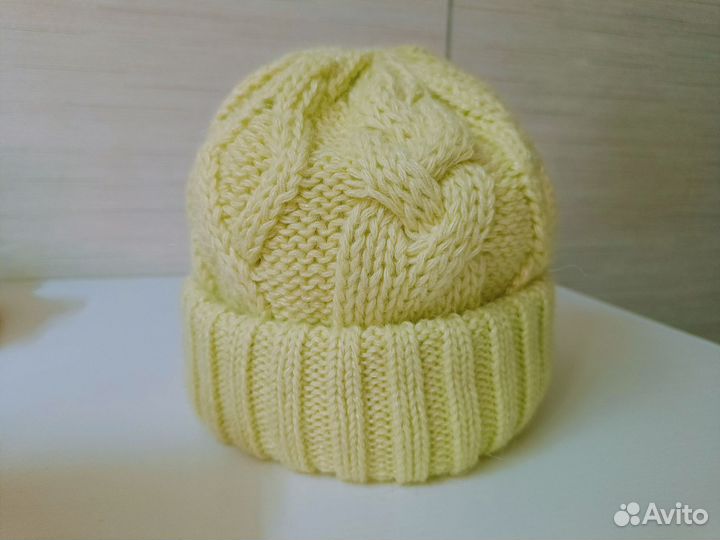 Шапка вязаная 56 58 р на флисе женская полушерсть