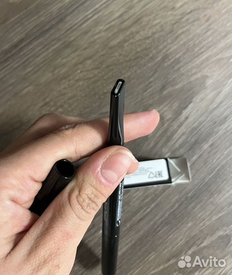 Новый стойкий карандаш для бровей Bobbi brown