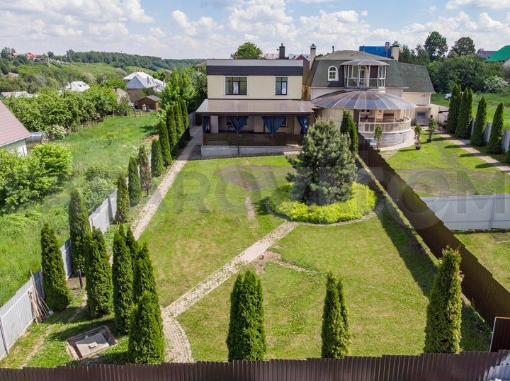 Дом 520 м² на участке 10 сот.