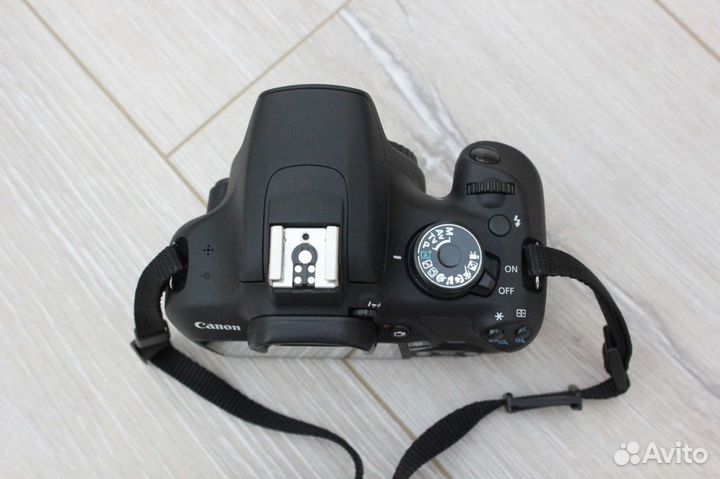 Зеркальный фотоаппарат Canon Digital EOS 1200D