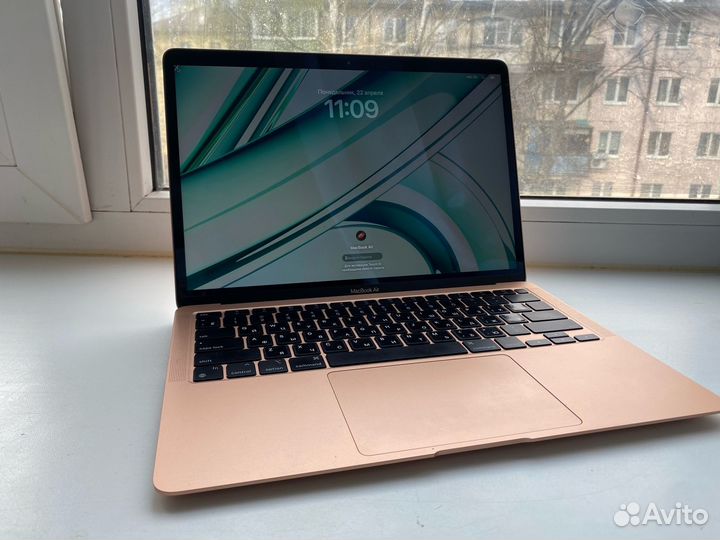 Apple MacBook Air A2337 13