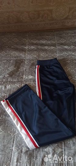 Спортивный костюм женский