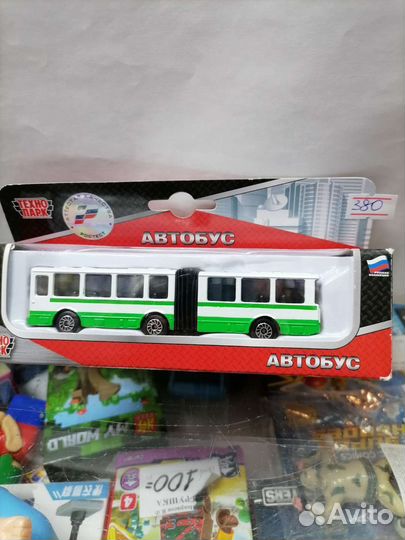 Модель металлическая