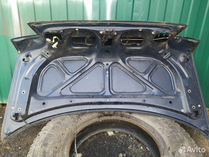 Крышка багажника задняя Toyota Camry седан 3 1995