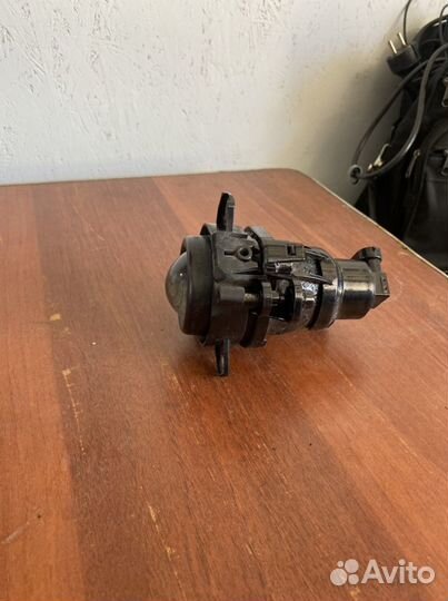 Противатуманка Opel Astra J 2013