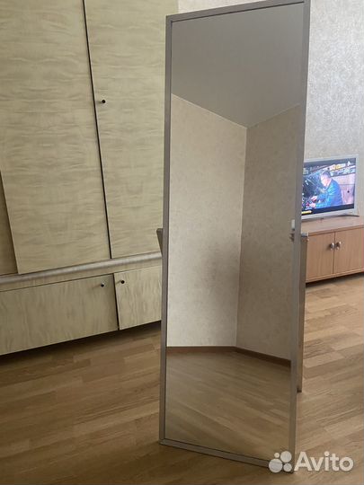 Зеркало напольное