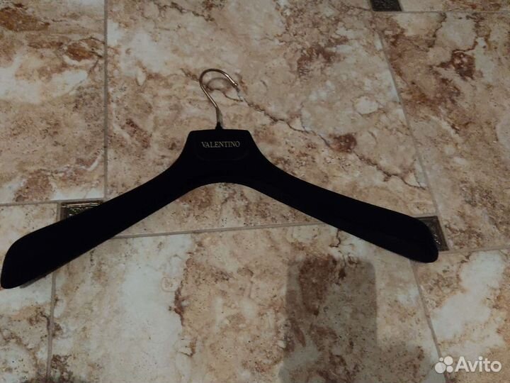 Вешалки плечики Valentino, Versace, Balenciaga