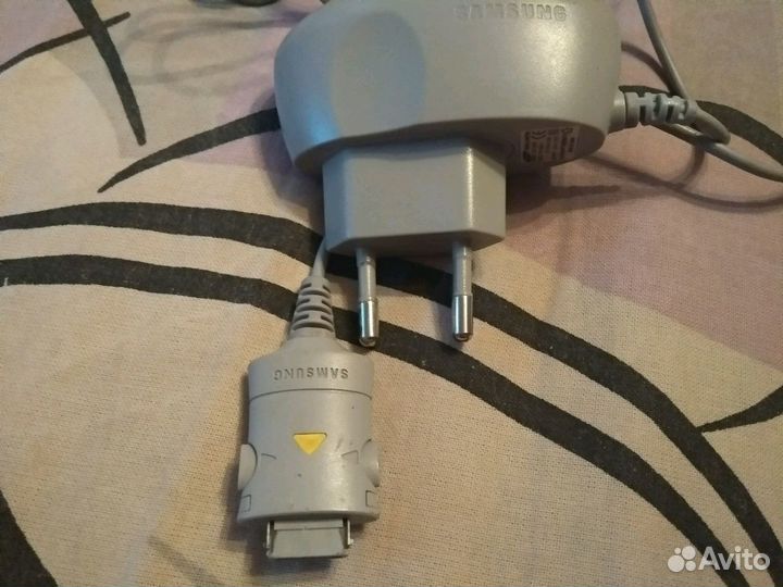 Зарядки на телефон