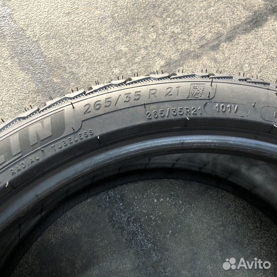 Michelin Pilot Alpin 5 265/35 R21 и 305/30 R21 104V