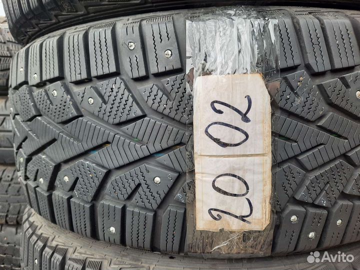 Gislaved NordFrost 100 215/55 R17 98T