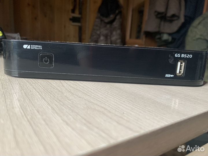 Ресивер триколор GS B520