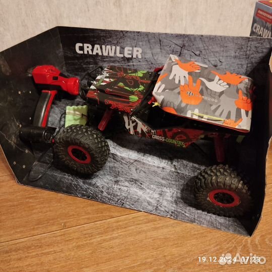 Радиоуправляемая машина Crawler