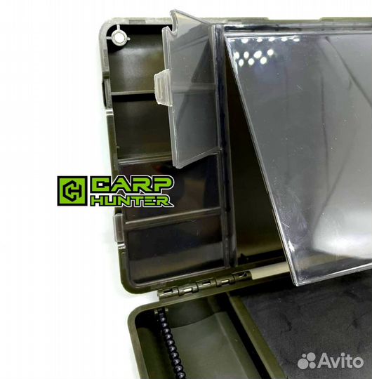 Коробка с поводочницей CarpHunter Tackle/Rig Safe