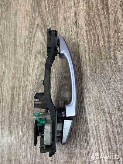 Ручка двери внешняя передняя правая Opel Corsa D