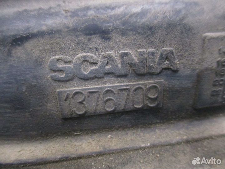 Кожух рулевой колонки Scania 1376709