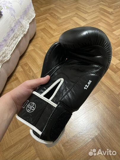 Боксерские перчатки green hill 12 oz