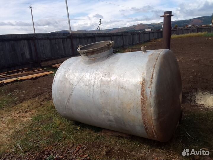 Алюминиевая ёмкость