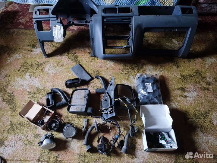 Запчасти салона ford transit connect