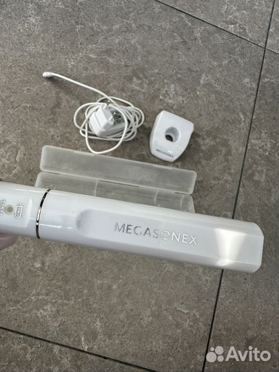 Ультразвуковая зубная щетка megasonex