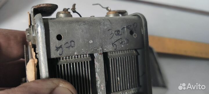 Конденсатор переменной ёмкости 2х550 пф